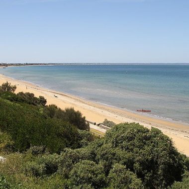 640px Mentone Beach 1 Mentone Vic jjron 08 01 2014